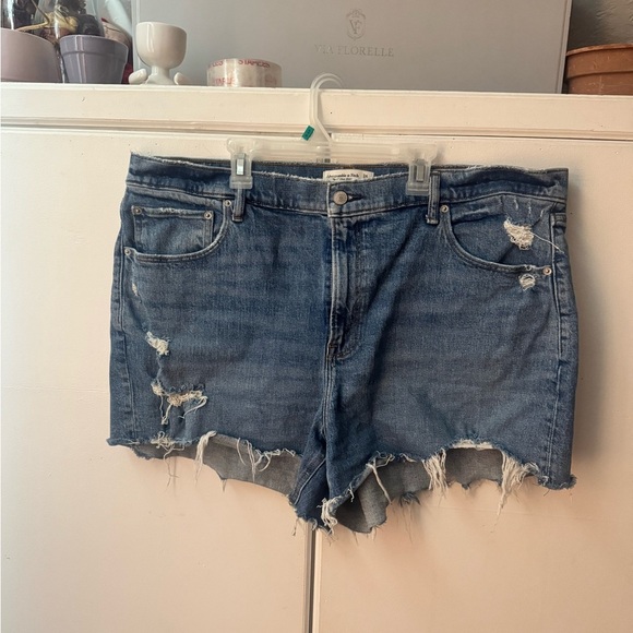 Abercrombie & Fitch Blue High Rise Shorts - Picture 2 of 3